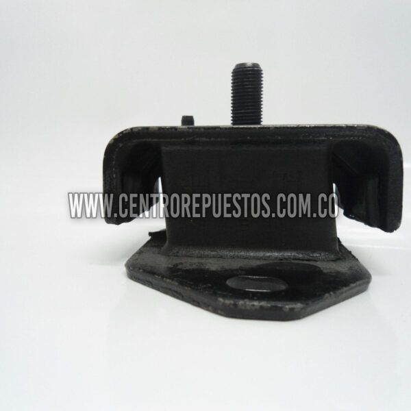 SOPORTE CAUCHO MOTOR IZQ. JX1043