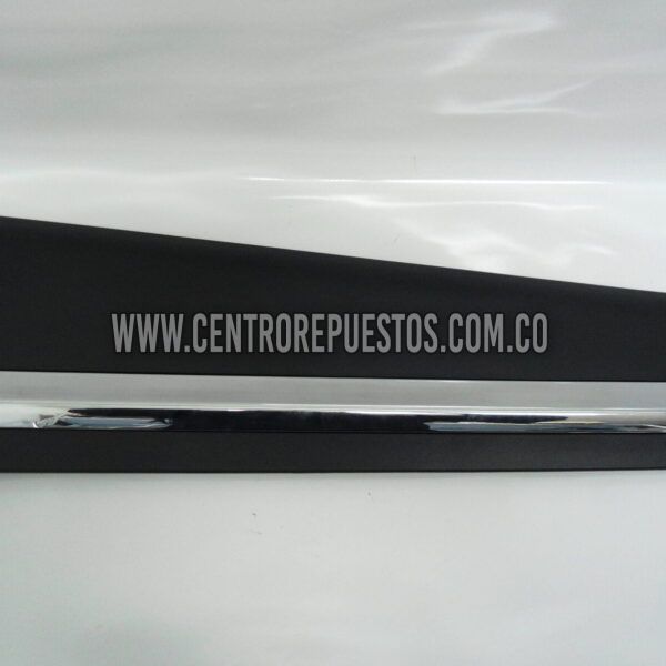 BOCEL PUERTA TRASERA DER.