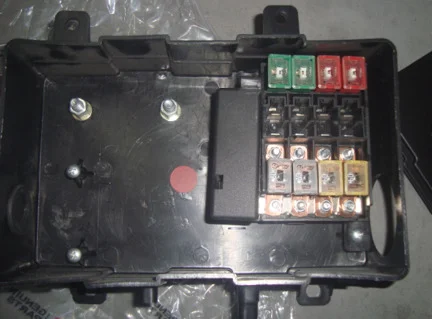 CAJA FUSIBLES