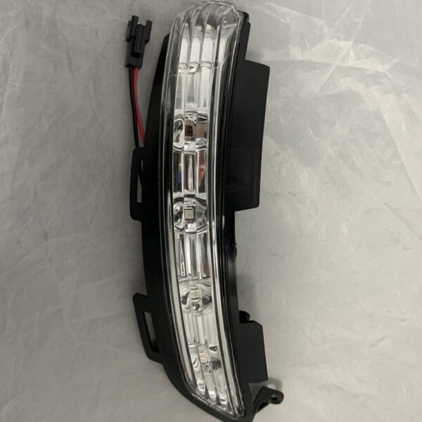 LUZ DIRECCIONAL IZQUIERDA
