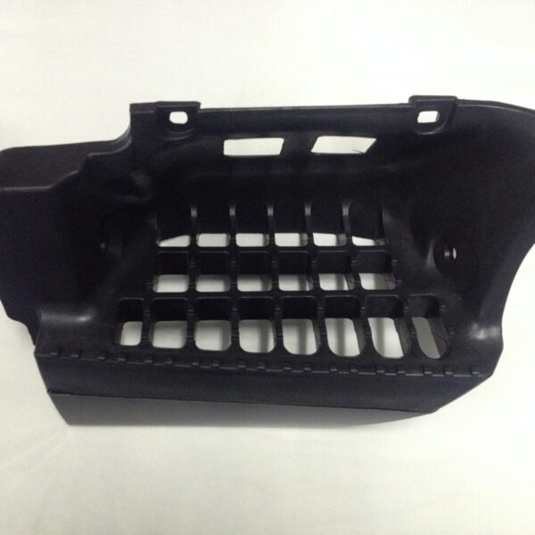 ESTRIBO PLASTICO DERECHO COMPLETO