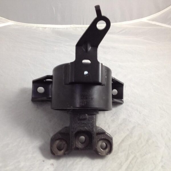 SOPORTE SUSPENSION IZQUIERDO