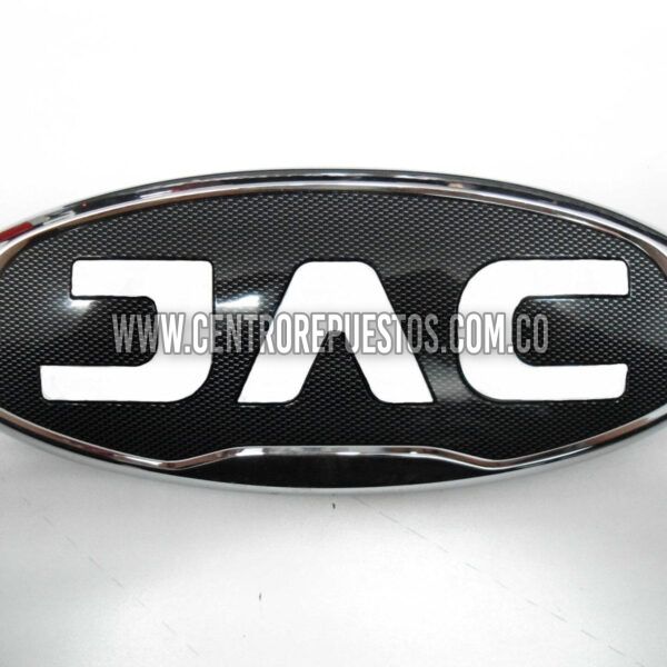 EMBLEMA DELANTERO JAC S2